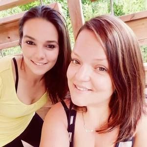 Meet your Posher, Roxanne